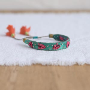 Silk embroidery bracelet,Silk bracelet,Embroidery Bracelet,Textile Bracelet,Embroidered Bracelet,Textile Art Jewlery