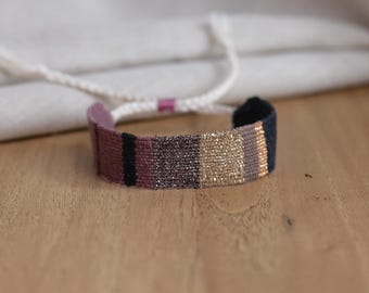 Handgeweven linnen armband: sprankelende vezelkunst, boho chic