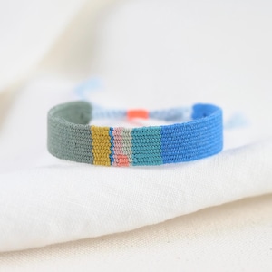 Handwoven Bracelet,Loom Bracelet,Silk Handwoven Bracelet,Abstract Art Jewelry,Textile Jewelry,Boho Chic,Boho Bracelet