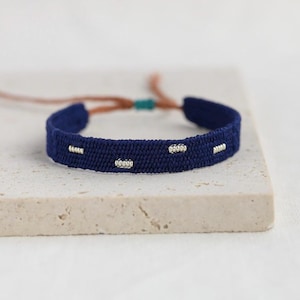 Minimalist Handwoven Bracelet,Silk Woven Bracelet,Loom Bracelet,Gift for her,Fiber Art Jewelry,Boho chic,Minimalist Gold handwoven bracelet