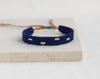 Minimalistische zijdegeweven armband: gouden Miyuki-kralen, boho chic