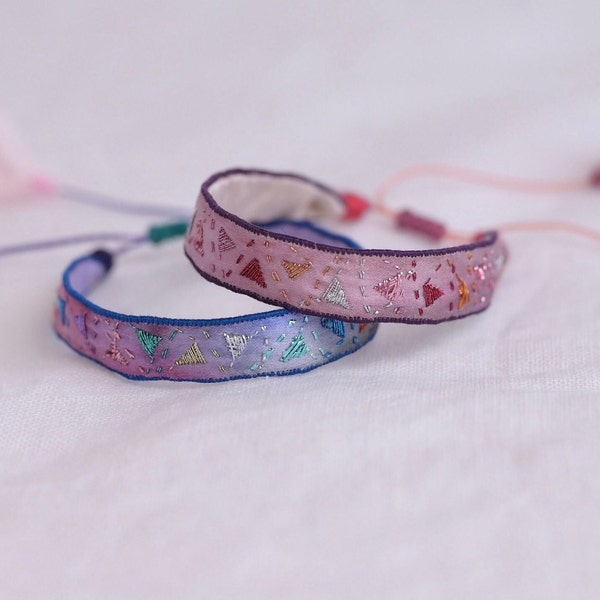 Hand embroidered silk bracelet,Metallic bracelet,Handpainted silk bracelet,Hand-sewn silk bracelet,Silk Bracelet,Textile jewelry