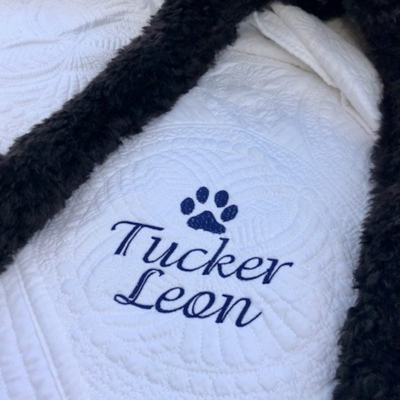 White Puppy Print Cotton Blanket main image 1