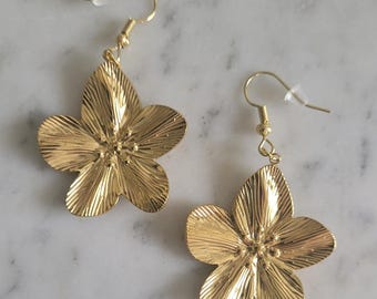 Gold flower earrings