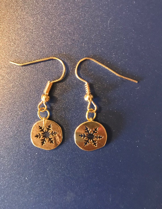 Gold snowflake earrings