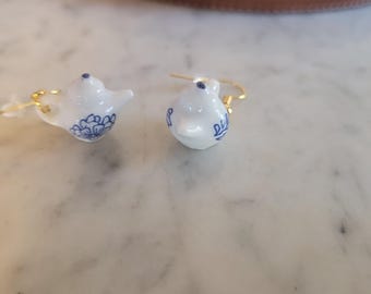 Blue flower teapot