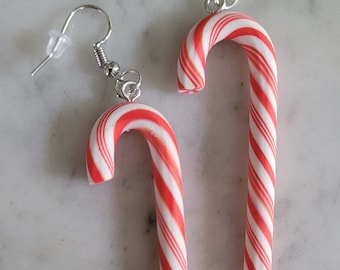 Christmas Earrings For Women - 4 Pair Holiday Dangle Earrings Set With Festive Designs