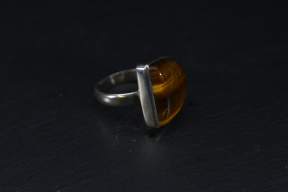 Solid Silver Tigers Eye Cabochon Statement Ring (… - image 3
