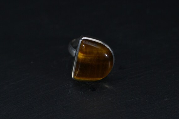 Solid Silver Tigers Eye Cabochon Statement Ring (… - image 1