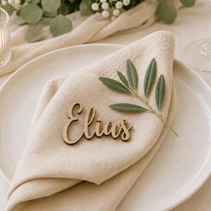 Personalized wooden wedding place cards | Name tags & place cards | Wedding favors | Table decorations | Christening, birthday, communion