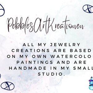 K&ouml;nnte beinhalten: Ein Aquarellbild eines Steinhaufens mit dem Text "Pebbles Art Kreationen" und dem Text "Alle meine Schmuckkreationen basieren auf meinen eigenen Aquarellbildern und werden in meinem kleinen Atelier handgefertigt."