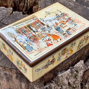 Vintage German Tin Box &quot;Family 1900&quot; - Restaurant Stephanplatz Retro Cookie/Storage Canister