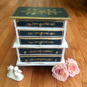 The French Quarter Jewelry Music Box