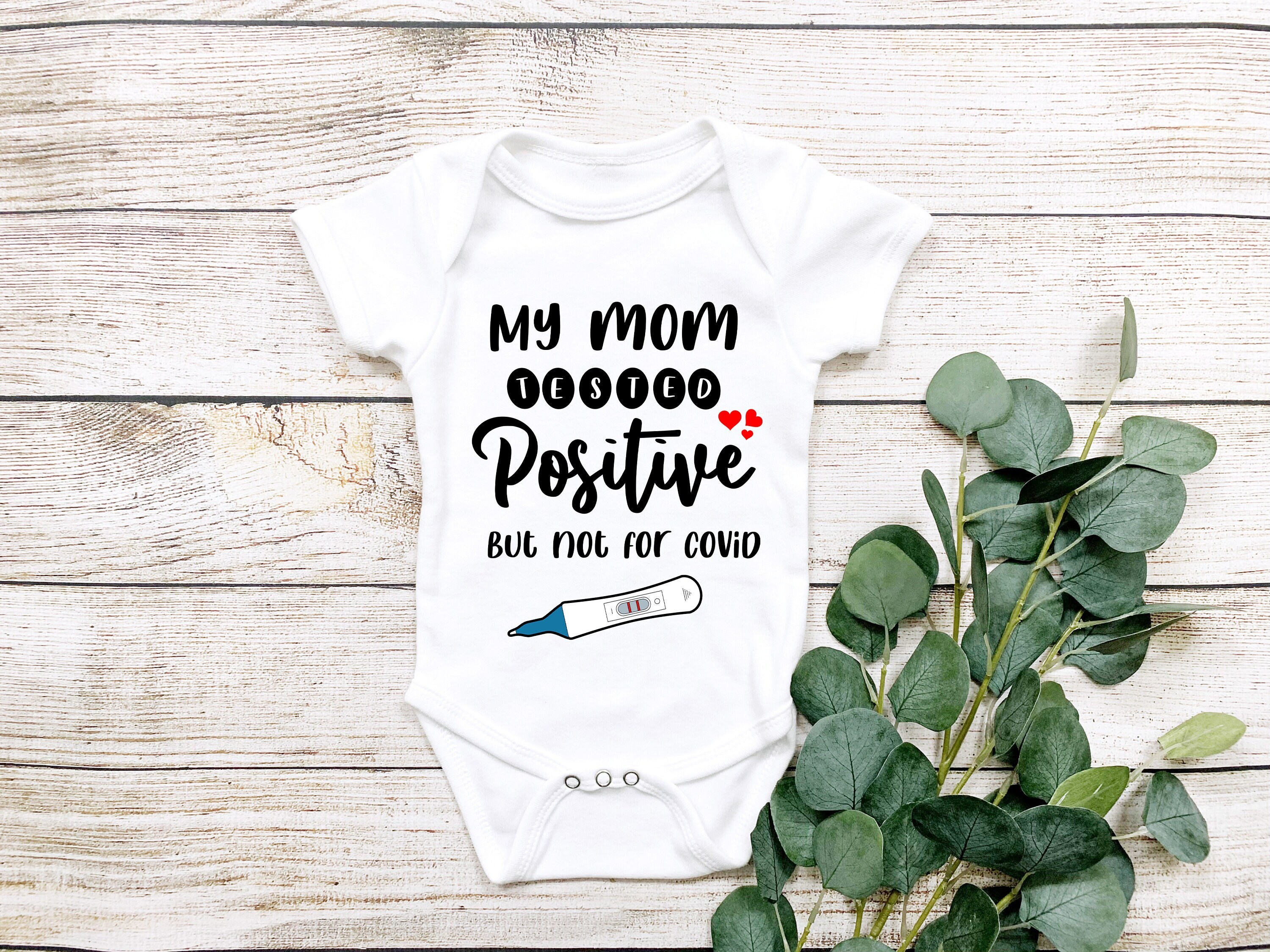 My Mom Tested Positive Onesie® Pregnancy Announcement Onesie® -  Denmark