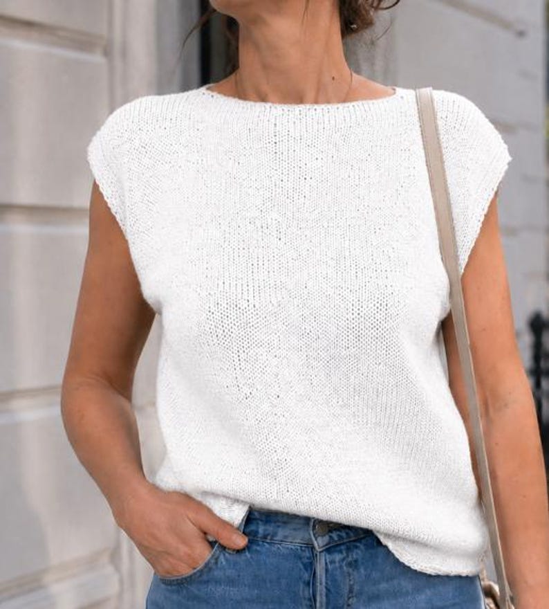 Enkelt stickmönster för t-shirts | Stickad sommartopp | T-shirt med avslappnad passform för vardagsbruk | Storlekar XS–4XL | Stickmönster för nybörjare | DK Yarn bild 2