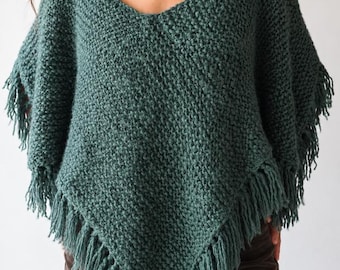 Easy Poncho Knitting Pattern PDF | One Piece Seamless Knit Pattern for Beginners | 1 Stitch, 1 Row Repeat, Worsted/Medium Yarn