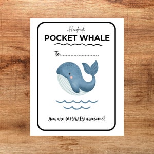 Afdrukbare Pocket Whale Tag Display Card Inlay/Label Backing Card voor handgemaakte haakgebreide Pocket Whale/Market Prep Tool/Instant Download