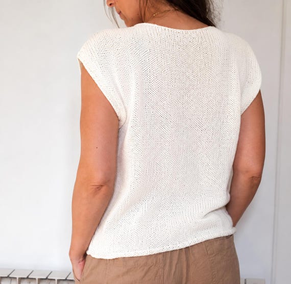 Easy Knit Summer Tee Pattern PDF, Sizes XS-4XL, Beginner Knitting Pattern, Stockinette Top, Relaxed Fit Tee, DK Yarn