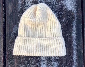 Crochet Hat PDF Pattern (Luna Beanie)