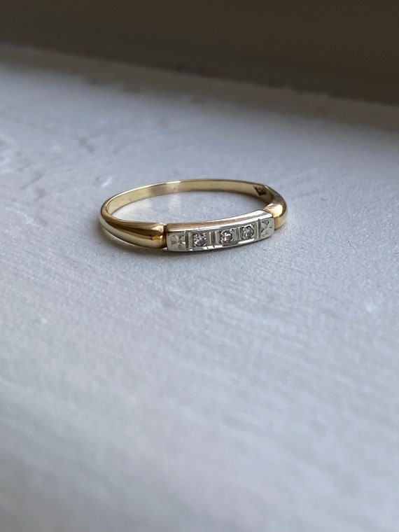 Art Deco Diamond Wedding Band in 14k Yellow Gold