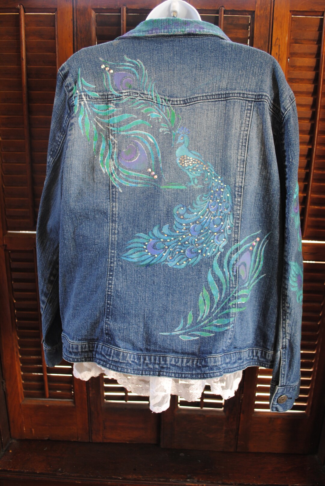 Upcycled Peacock Feather Painted Jean Jacket, embellished jean jackets, Festival coat womens, boho jean jacket, upcycled jean jackets