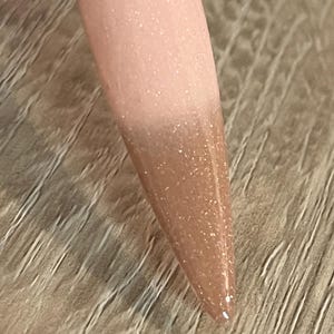 Minimalist Dip Powder, dip powder for nails, nail dip powder, nail dip, dip nail, dip powders, dip nail powder, acrylic, nails, thermal dip
