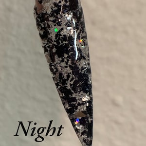 Night Moves Dip Powder
