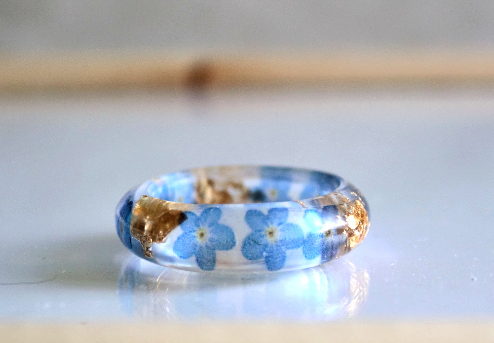 Forget me not ring Forest Dried flower and gold flakes | Etsy