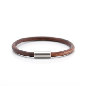Leren armband, minimalistische leren koordarmband, eenvoudige armband met magnetische gesp van geborsteld staal, aangepaste lengte voor je pols