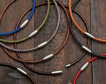 Halskette Leder Choker mit Magnetverschluss aus gebürstetem Edelstahl, Länge nach Belieben 30 bis 60 cm