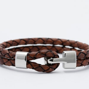 Gevlochten leren armband dubbel koord met gepolijste stalen haaksluiting 8 kleuropties