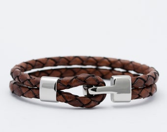 Bracelet en cuir tressé double cordon avec fermoir crochet en acier poli 8 couleurs au choix