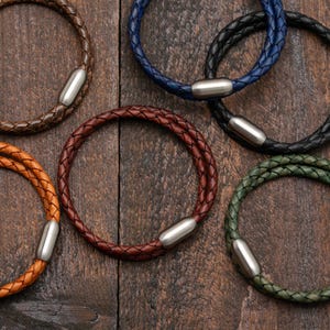 Leren armband dubbele omslag gevlochten met geborstelde magnetische roestvrijstalen sluiting