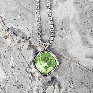 Peridot pin shop