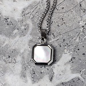 Men&#39;s &quot;MOTHER OF PEARL&quot; Necklace| Men&#39;s Silver Stainless Steel Mother of Pearl Octagon Inlay Square Pendant Necklace| Men&#39;s Chain Necklace