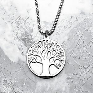 Men&#39;s &quot;TREE OF LIFE&quot; Necklace| Men&#39;s Silver Stainless Steel Tree of Life Medallion Pendant Necklace| Men&#39;s Silver Box Chain Necklace