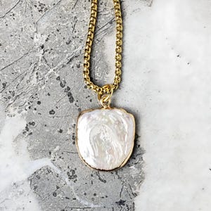Men&#39;s &quot;BIWA PEARL SHIELD&quot; Necklace| Men&#39;s Gold Stainless Steel Biwa Freshwater Pearl Shield Pendant Necklace| Men&#39;s Gold Box Chain Necklace