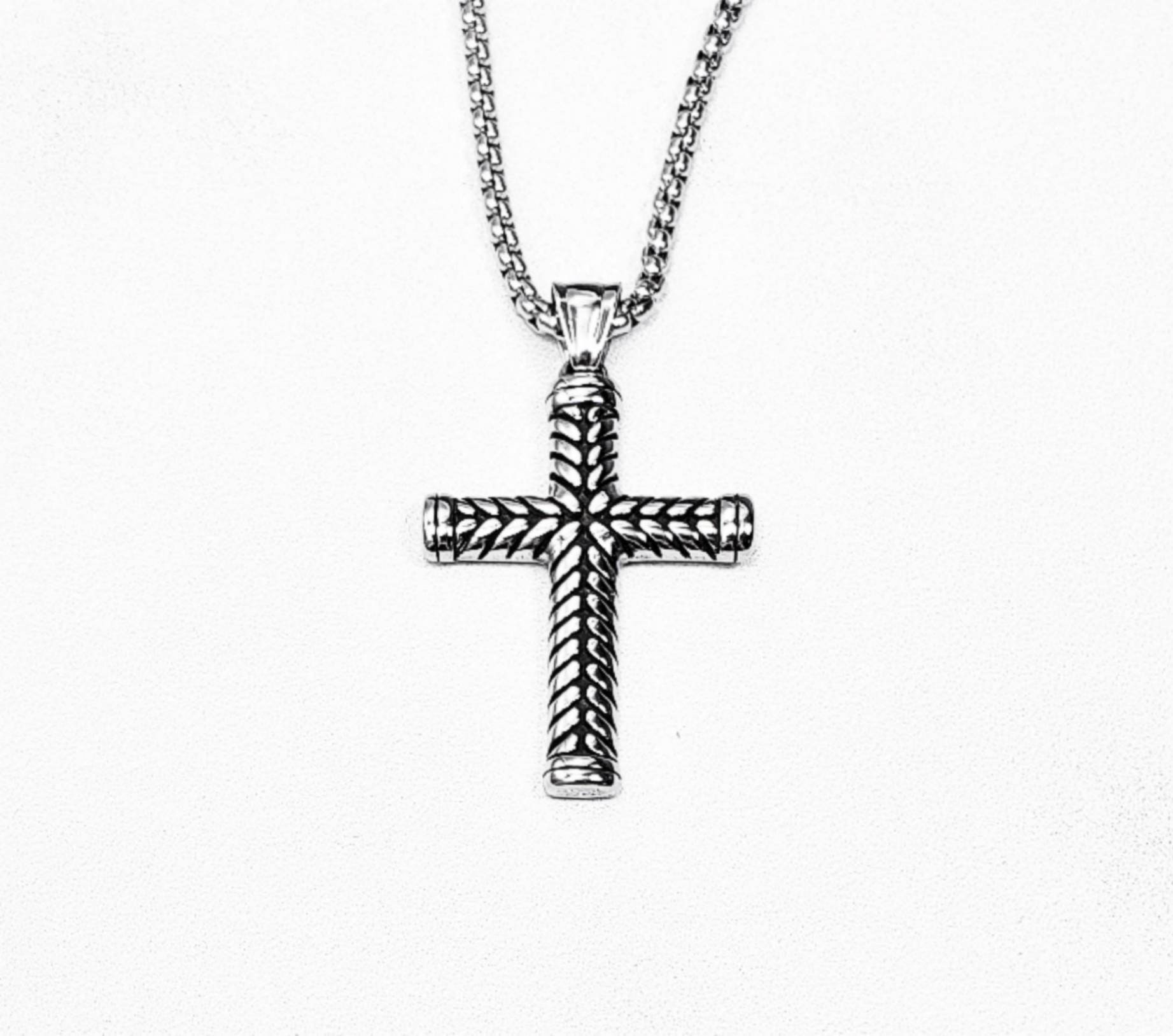 David yurman 2024 mens cross necklace