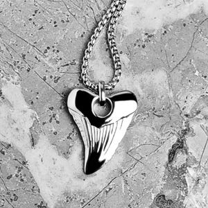 Men&#39;s &quot;SILVER SHARK TOOTH&quot; Necklace| Men&#39;s Silver Stainless Steel Tribal Shark Tooth Pendant Necklace| Men&#39;s Silver Box Chain Necklace