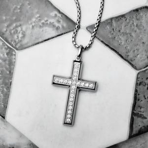 Men&#39;s &quot;SILVER PAVÉ CROSS&quot; Necklace| Men&#39;s Pavé Cubic Zirconia Silver Stainless Steel Cross Pendant Necklace| Men&#39;s Cross Necklace Gift
