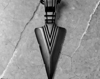 Collier TÊTE DE FLÈCHE NOIRE pour homme | Collier chaîne en acier inoxydable noir avec pendentif pointe de flèche pour homme
