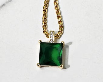 Men's PAVÉ GOLD EMERALD Necklace | Men's Pavé Emerald Cubic Zirconia Gemstone Gold Stainless Steel Pendant Box Chain Necklace