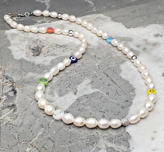 Midas Smiley Charm Freshwater Pearl Choker | Dana Levy Ltd