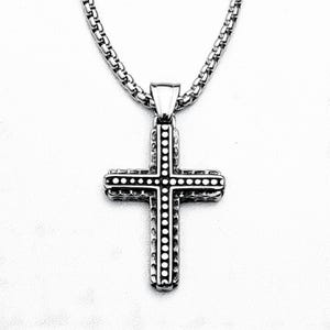 Men&#39;s &quot;SILVER STONE CROSS&quot; Necklace| Men&#39;s Silver Stainless Steel Cross Pendant Necklace| Men&#39;s Silver Stainless Steel Box Chain Necklace