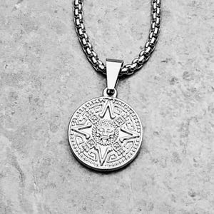 Men&#39;s &quot;AZTEC CALENDAR MEDALLION&quot; Necklace| Men&#39;s Silver Stainless Steel Aztec Calendar Coin Pendant Necklace| Men&#39;s Box Chain Necklace