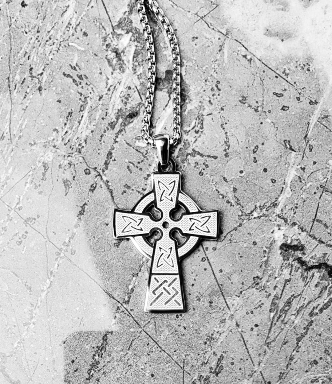Men's celtic KNOT Cross Necklace Men's Silver Stainless Steel Celtic