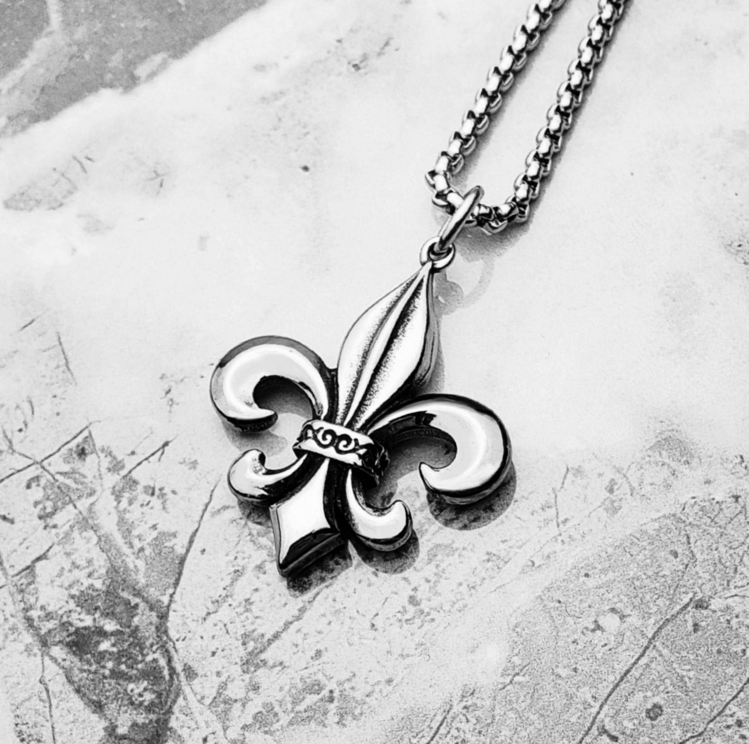Fleur De Lis Pendant - Etsy