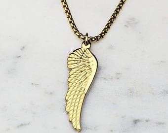 Naszyjnik męski ANGELIC WARRIOR WING | Złoty naszyjnik męski ze stali nierdzewnej z wisiorkiem w kształcie skrzydła anioła wojownika