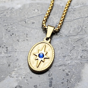 Collier homme « NORTH STAR COIN » | Collier pendentif pièce de monnaie Northstar en acier inoxydable, saphir et zircone cubique pour homme | Collier en or pour homme