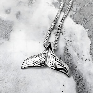 Men&#39;s &quot;MINI MAORI WERA&quot; Necklace| Men&#39;s Silver Stainless Steel Mini Maori &quot;Wera&quot; Whale Tail Pendant Necklace| Mens Silver Box Chain Necklace